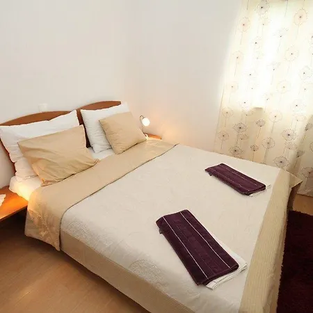 Ivan Dolac 8734f Apartmán Jelsa (Hvar)